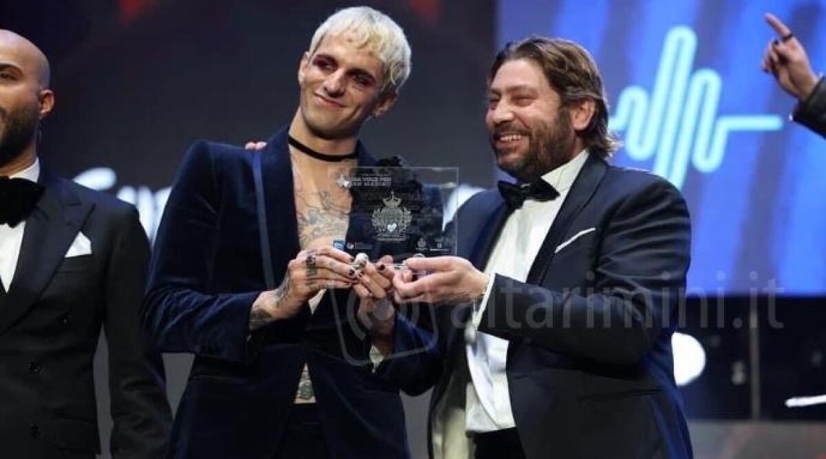 Dal Titano verso Liverpool, torna 'Una voce per San Marino' - Achille Lauro vincitore della scorsa edizione con il Segretario di Stato per il turismo Amati