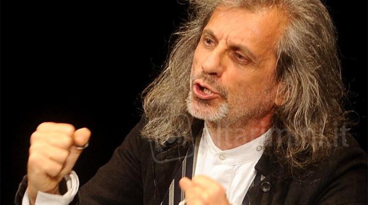 Riccione, annullato lo spettacolo di Alessandro Bergonzoni: come ottenere il rimborso - Alessandro Bergonzoni