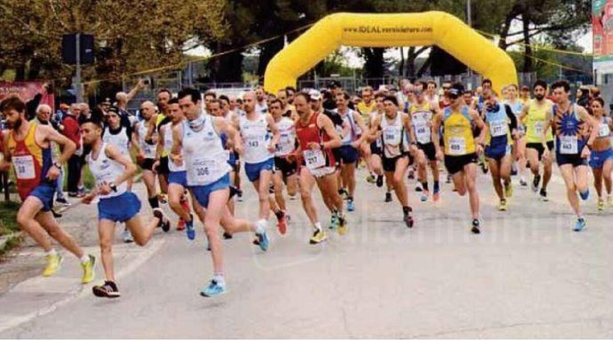 Podismo, tutto pronto per la StraRiccione, ecco come cambia la viabilit&agrave; - Uno scatto dalla scorsa edizione - nella gallery il percorso