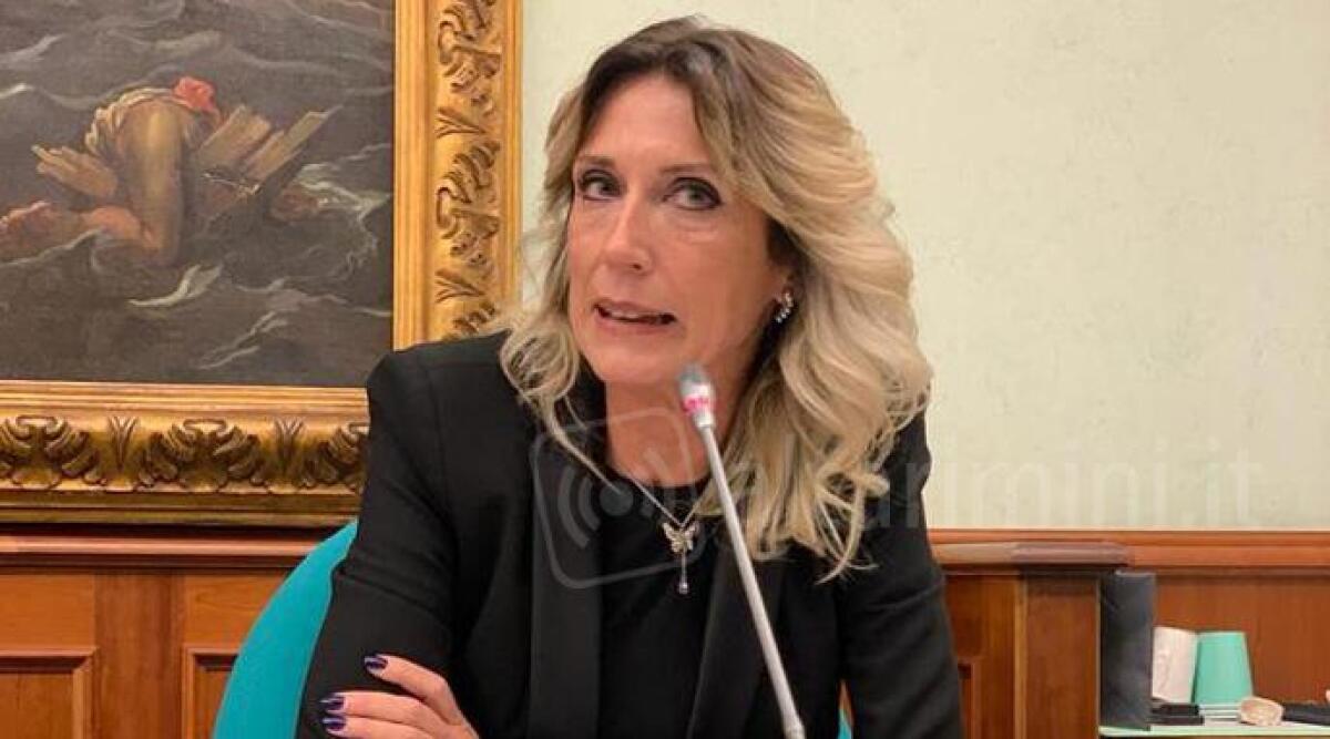 La lettera della vice dirigente della Polizia per l'8 marzo: 'Rimini è Donna' - La vicedirigente della Mobile Anna Bisulli