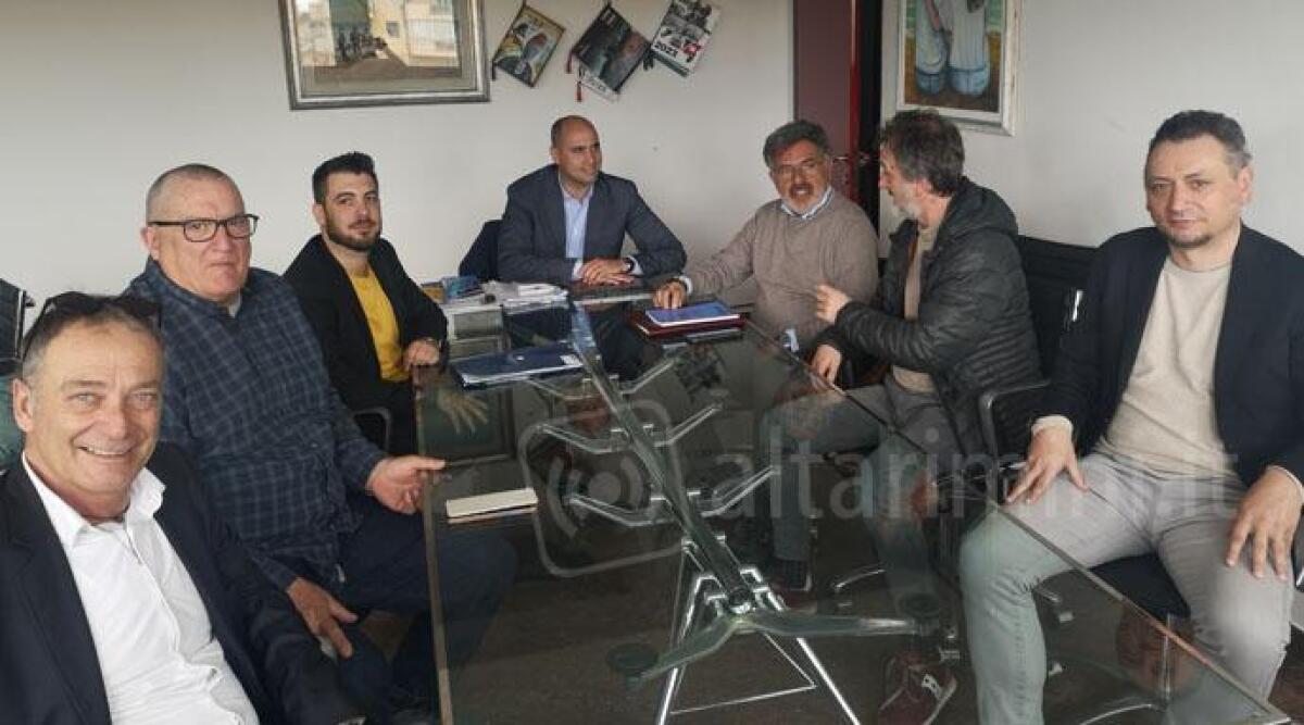 Bellaria 'sboccia', tanti eventi in Primavera. 'Allunghiamo la stagione turistica' - Un momento dell'incontro tra il sindaco di Bellaria Filippo Giorgetti e le categorie economiche