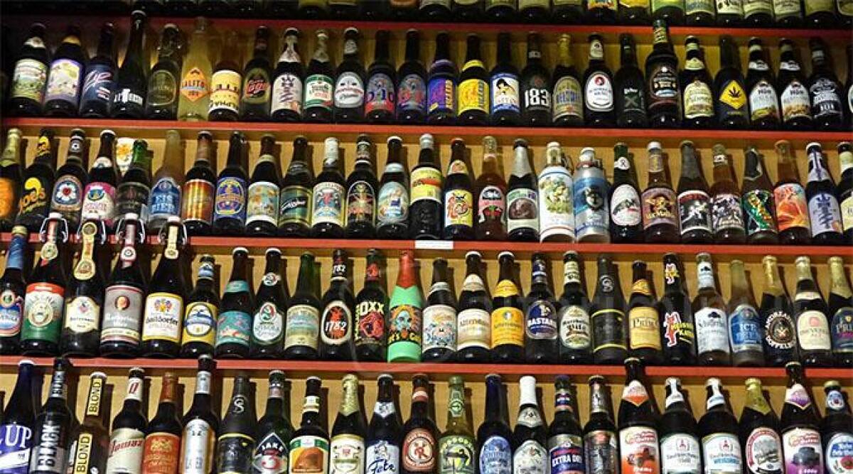 Furti al supermercato di superalcolici, ma anche spaccio di metadone: denunciato - Foto di repertorio
