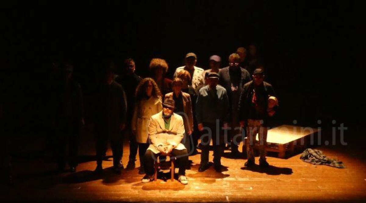 Teatro e salute mentale, agli Atti di Rimini 'Binari' con Alcantara - Una scena dallo spettacolo