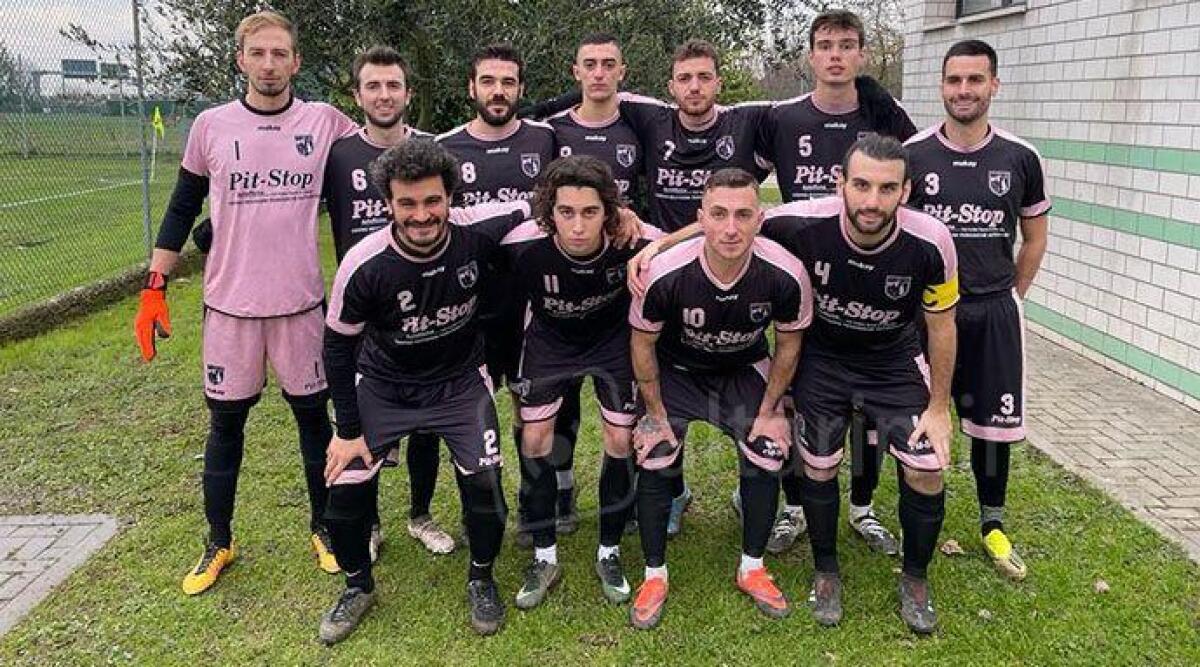 Calcio Promozione: show di Berluti, Verucchio tris con il Granata (0-3) - Un undici del Verucchio
