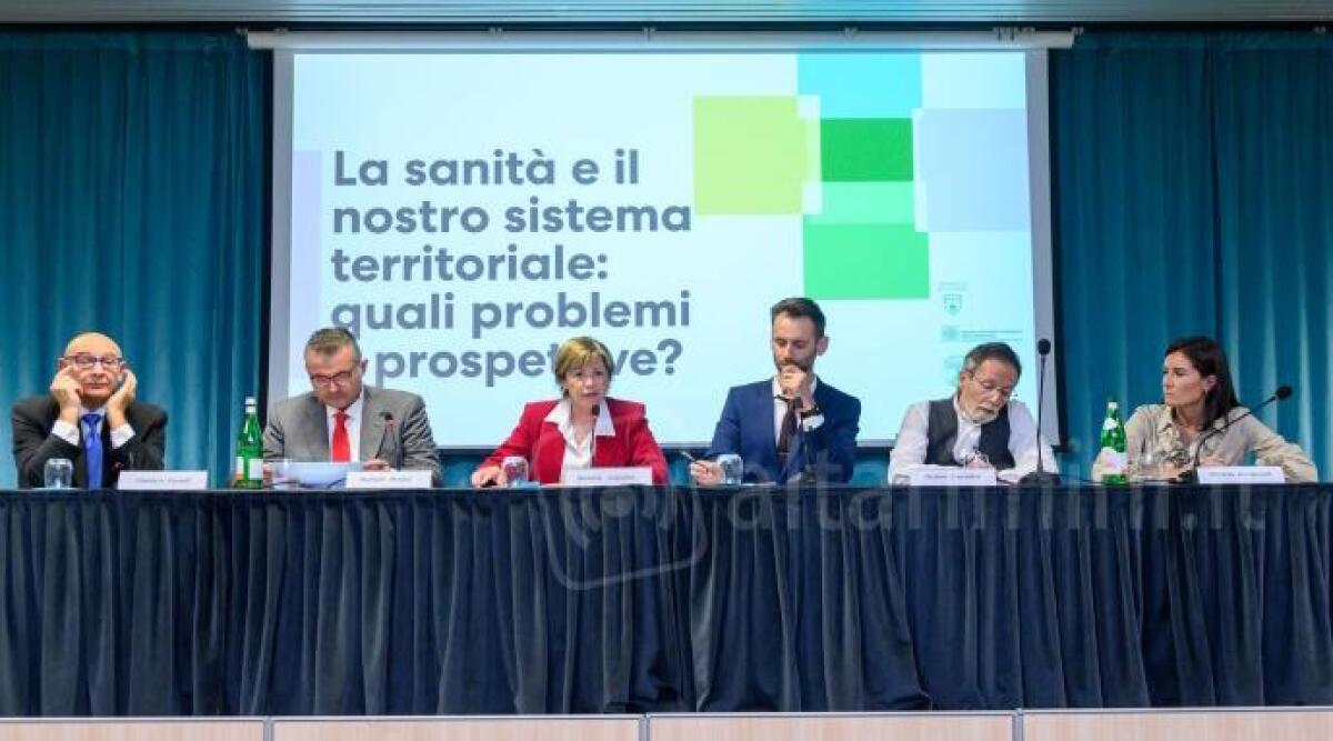 Convegno sulla sanit&agrave; a Riccione, ass. regionale Donini: &lsquo;I problemi ci sono ma ce la faremo. Ecco le soluzioni&rsquo; - Convegno sulla sanit&agrave; a Riccione