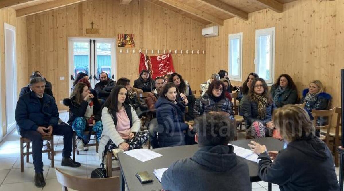 Futuro a rischio per i lavoratori: stato di agitazione a Riccione Terme - Assemblea sindacale a Riccione Terme