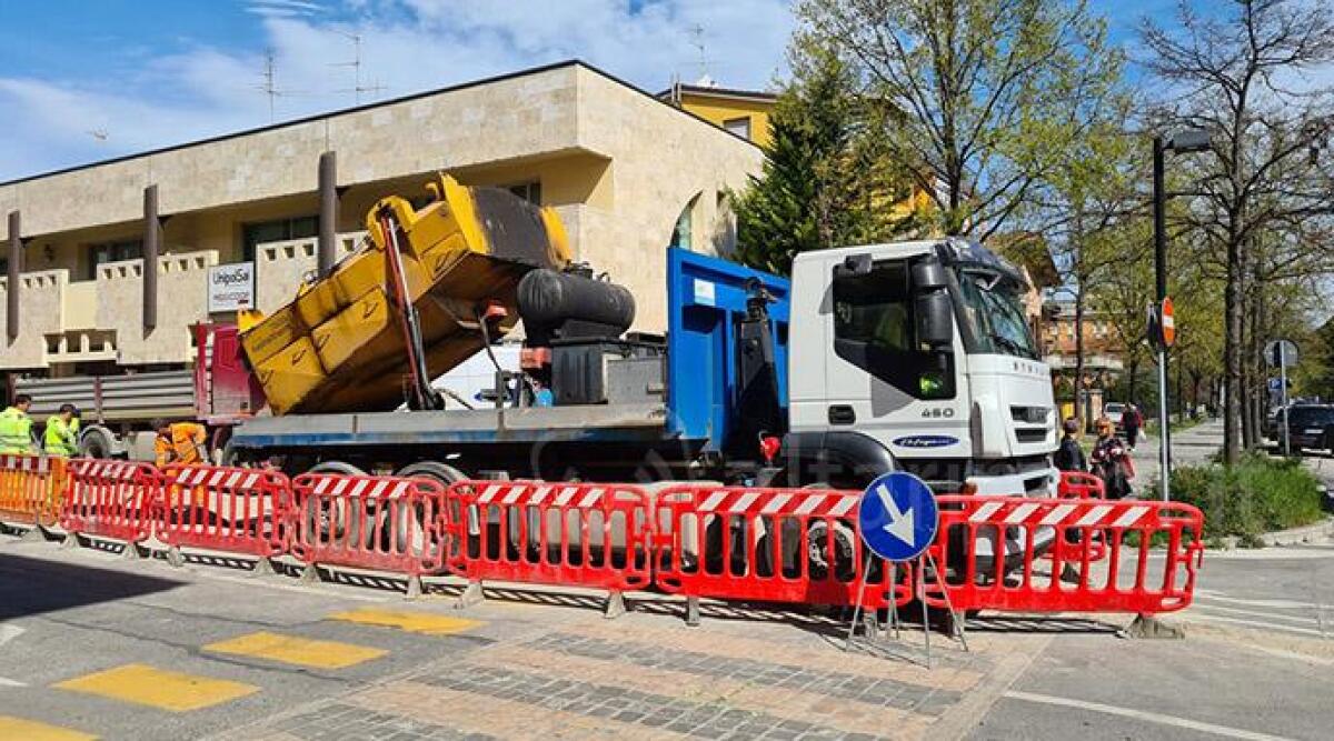 Santarcangelo, nuovi lavori alla rete idrica: importanti modifiche alla viabilità - Lavori in via Giordano Bruno