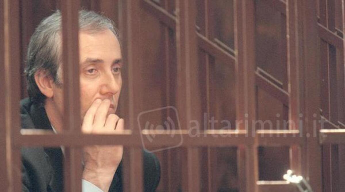 Uno Bianca: Roberto Savi confessa attentati a Rimini in giovane età - Roberto Savi
