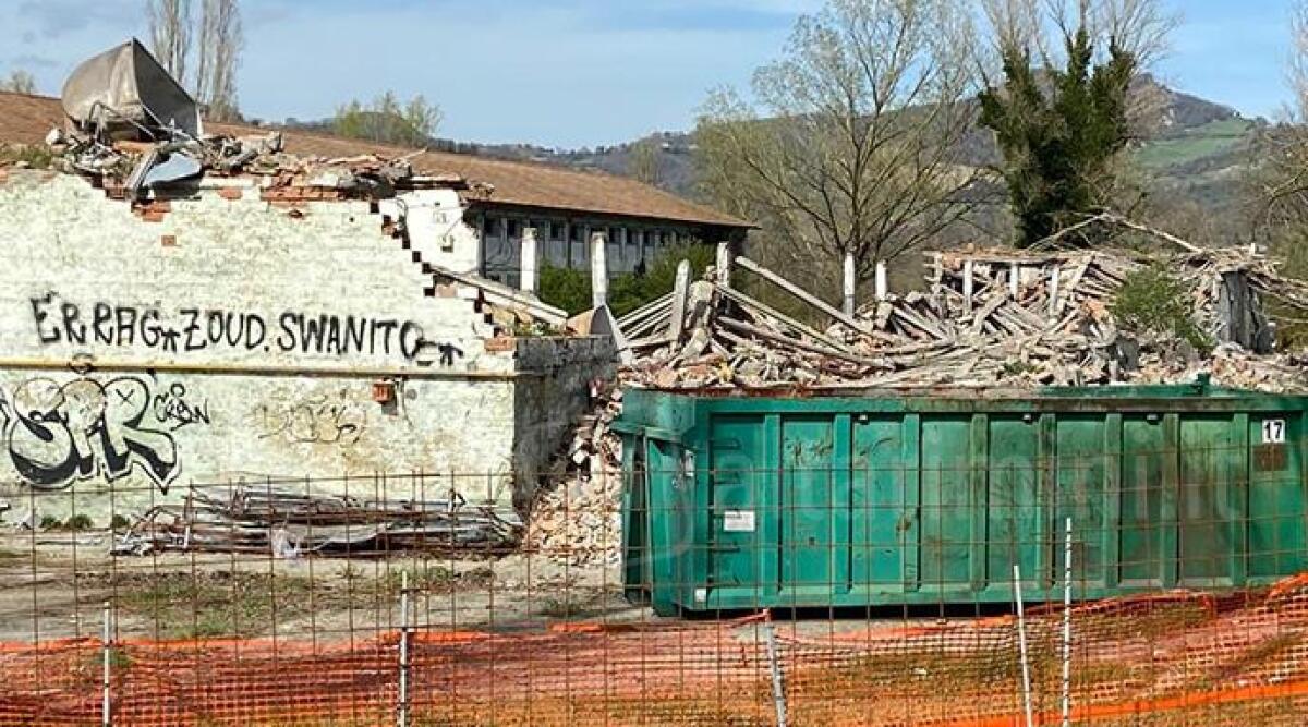 Amianto al cantiere Fileni, il comitato: 'Presentato esposto, in corso accertamenti dei Forestali' - Il cantiere Fileni a Maiolo