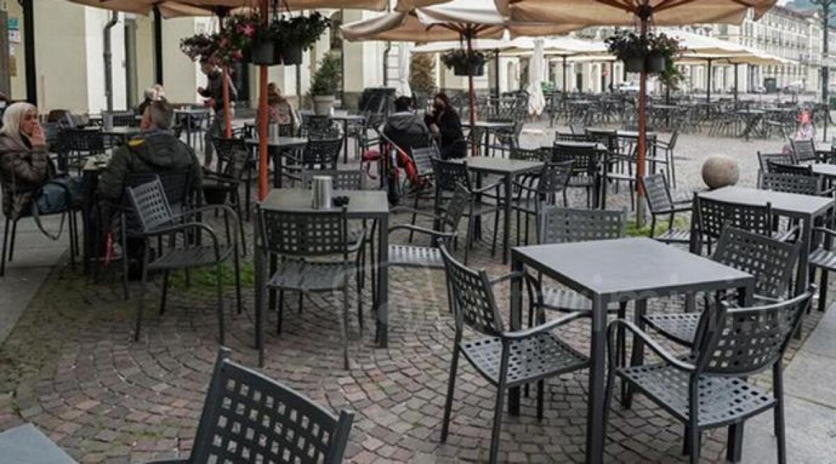 Dehors, nuova luce per Rimini Open Space: più di un centinaio le richieste - Foto Ansa