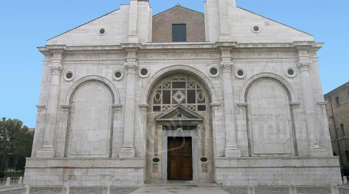 Una preghiera per la pace: Rimini dice il suo "no" alla violenza - Tempio Malatestiano