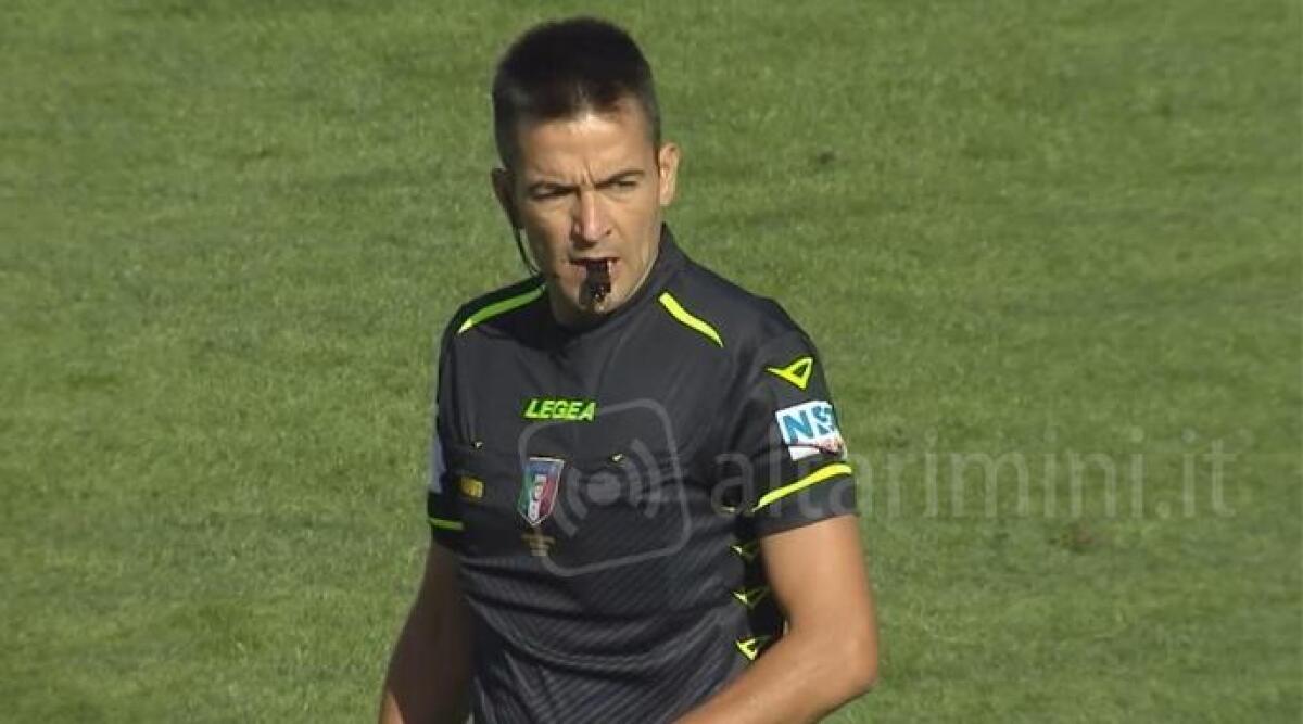 Calcio: il riminese Rapuano arbitrerà il big match Napoli Milan - Antonio Rapuano