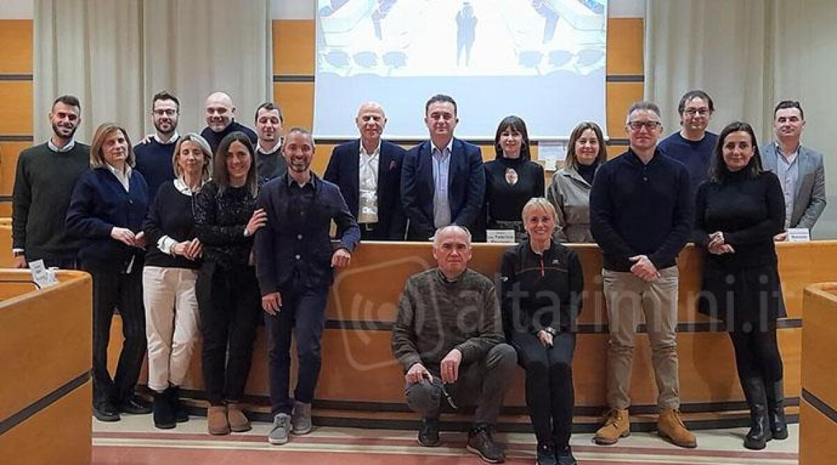 Misano: dopo 47 anni di servizio va in pensione il Luogotenente Nicola Travaglino - Il saluto del consiglio comunale di Misano al Luogotenente Travaglino