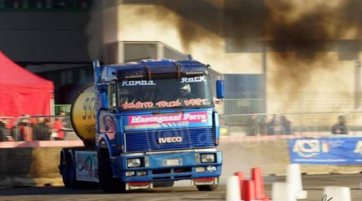 'Riccione motor fest' due giorni di spettacolo 'drift' nella Perla Verde - Daniele Quercioli pioniere truck drift