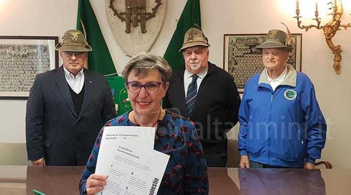 Alpini in prima linea nella lotta contro le molestie: presentato il manifesto culturale - La presentazione del Manifesto culturale #controlemolestie