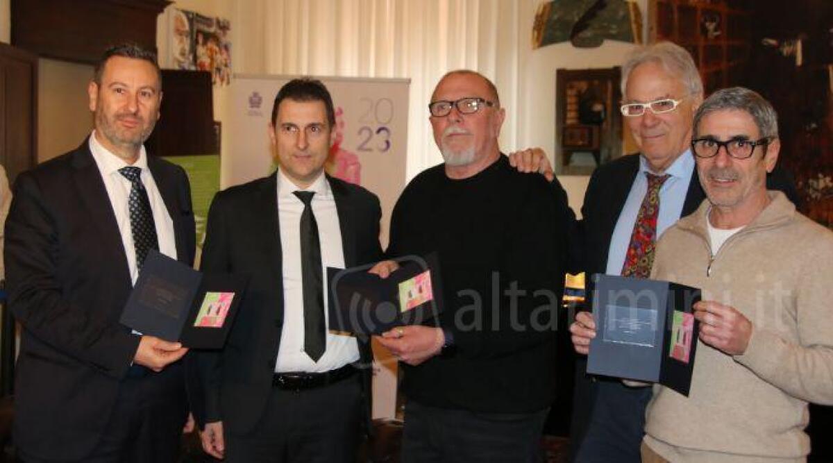 Lucio Dalla: da San Marino un francobollo per celebrare il grande artista - La presentazione - nella gallery il francobollo