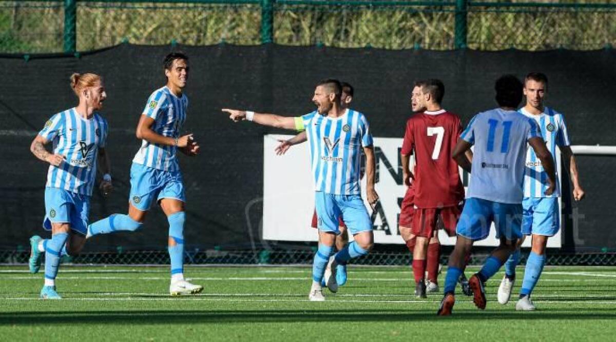 Calcio Eccellenza: Victor San Marino, Arlotti firma la vittoria contro il Tropical Coriano - Un'esultanza dei giocatori del Victor San Marino PRUCCOLI