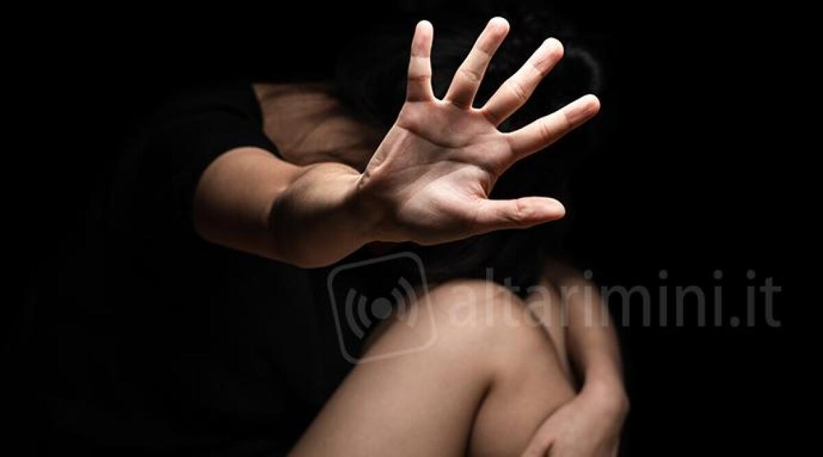 Rimini: vittima di violenza domestica trova la forza di denunciare il suo aggressore - La vittima ha denunciato l'uomo alle forze dell'ordine
