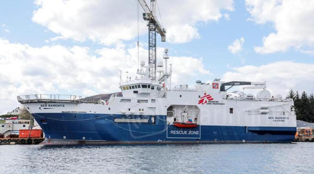 I migranti della Geo Barents saranno accolti anche in Emilia Romagna - La nave Geo Barents in una foto d'archivio