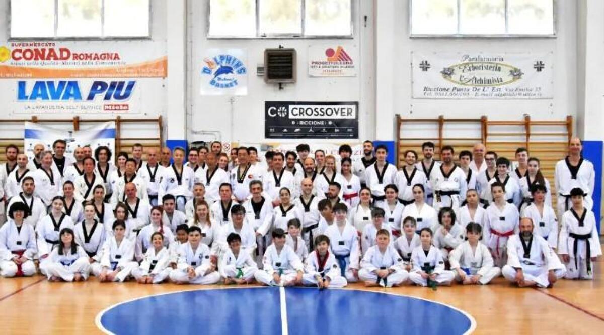 Taekwondo, speciale stage a Riccione con 7 maestri coreani dal Kukkiwon - I partecipanti allo stage