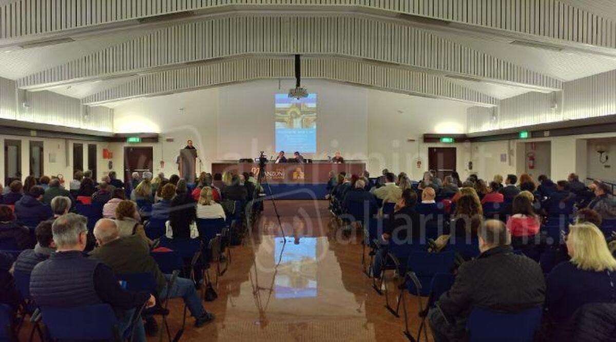 Turismo come 'ristoro dell'anima', incontro in Diocesi con gli operatori balneari - Un momento dell'incontro