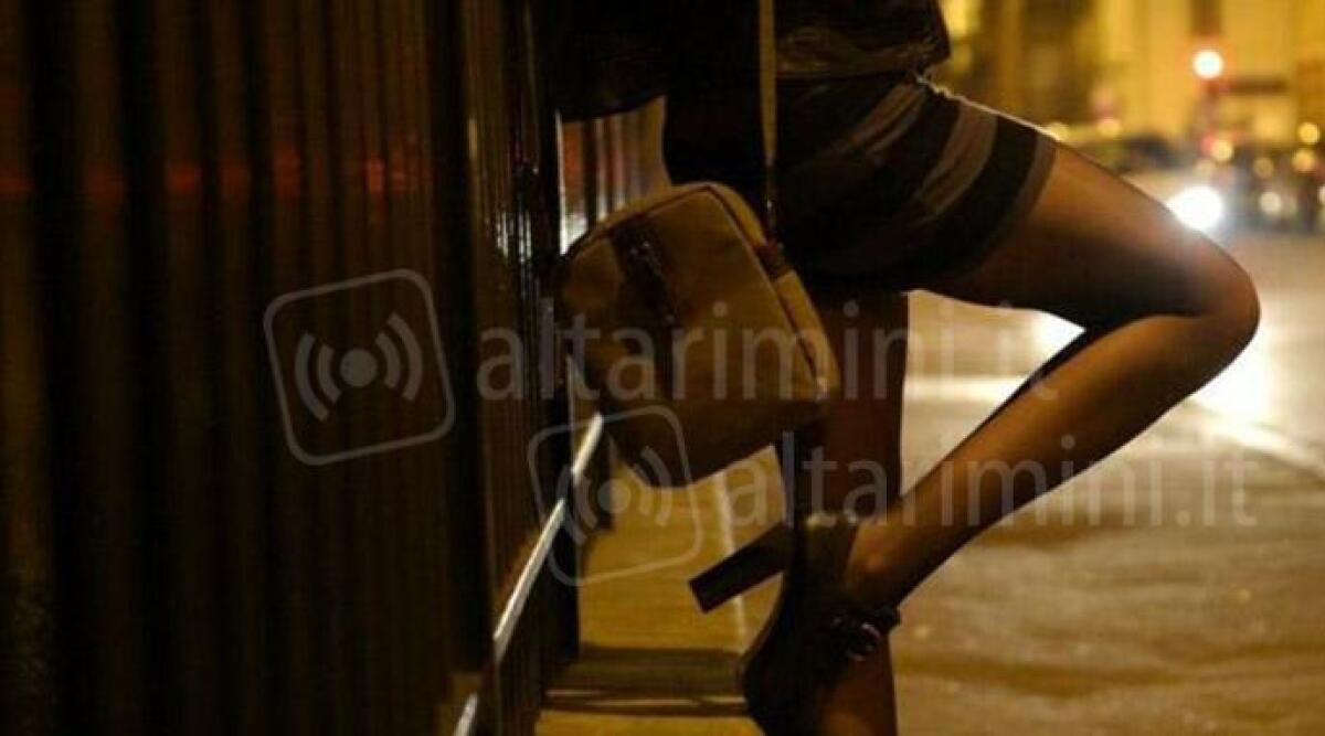 Ospit&ograve; a Rimini una 16enne e la costrinse a prostituirsi: condannata - Foto di repertorio