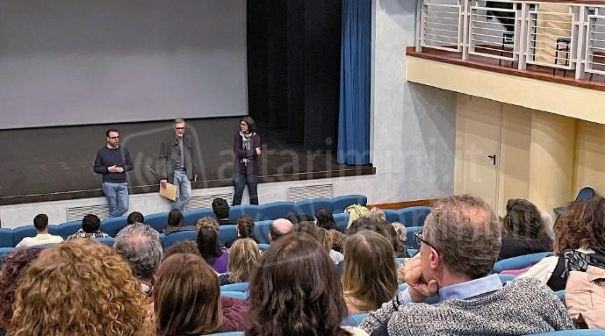 L'energia e l'innocenza di 24 studenti di nazionalità diverse: a Cattolica 'Squola di Babele' - incontri rassegna 'mondo scuola'