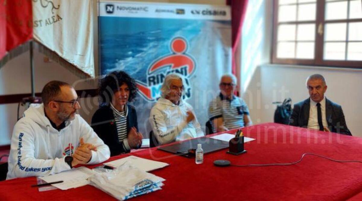 Rimini, premiate cinque scuole che hanno partecipato alla Kid's Run - Un momento della premiazione