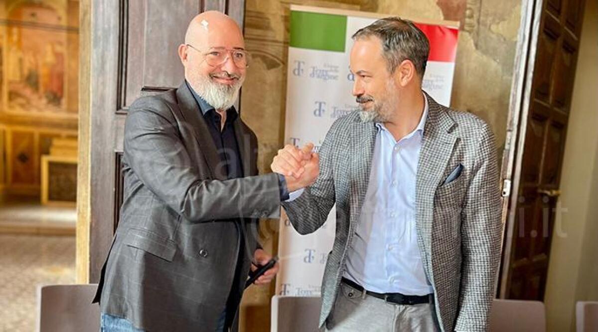 Ambiente: Emilia Romagna accelera su transizione digitale ed ecologica - Il presidente Stefano Bonaccini e il sindaco di Carpi Alberto Bellelli