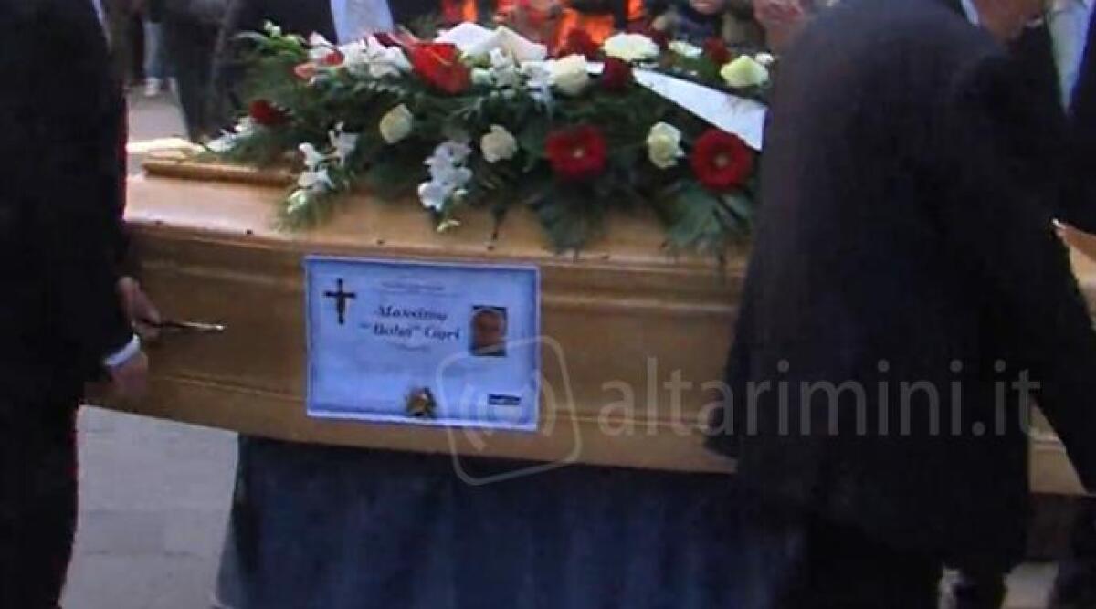 Addio a Massimo "Bobo" Gori: la cerimonia funebre tra commozione e affetto - Sabato mattina nella chiesa di Sant'Agostino
