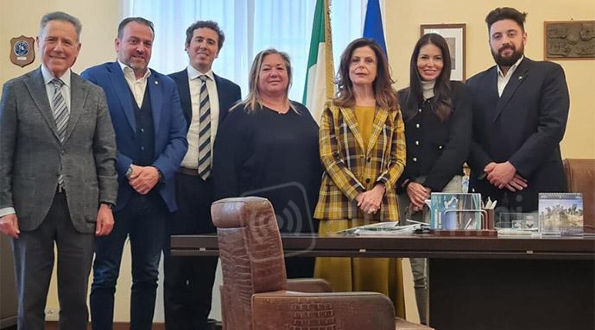 Fratelli d'Italia dal Prefetto: 'Bene videosorveglianza e lotta allo spaccio' - Da sinistra: Renzi