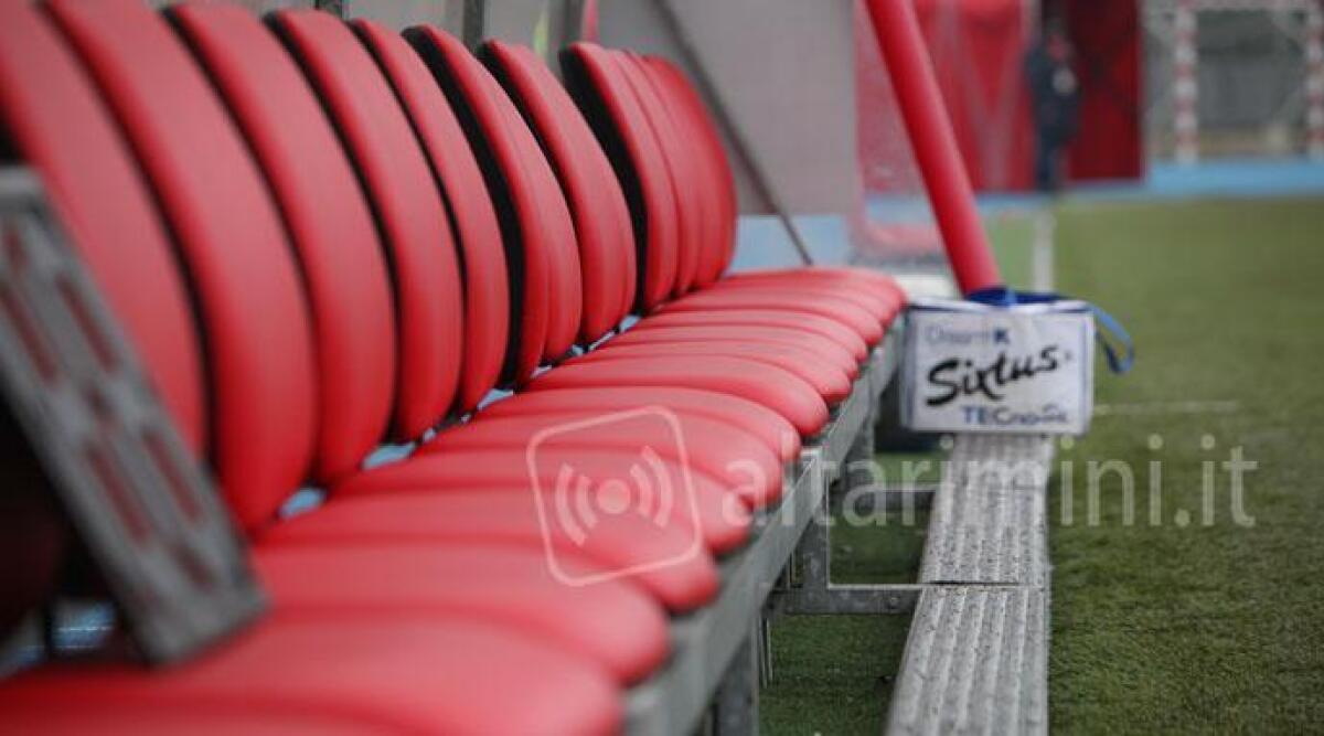 Calcio C, Ancona: ufficiale l'esonero del tecnico Colavitto. Martedì l'annuncio di Donadel -