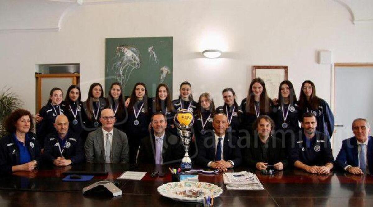 Volley giovanile RSM, grandi risultati per le squadre femminili - La Nazionale ricevuta da Lonfernini e Giardi