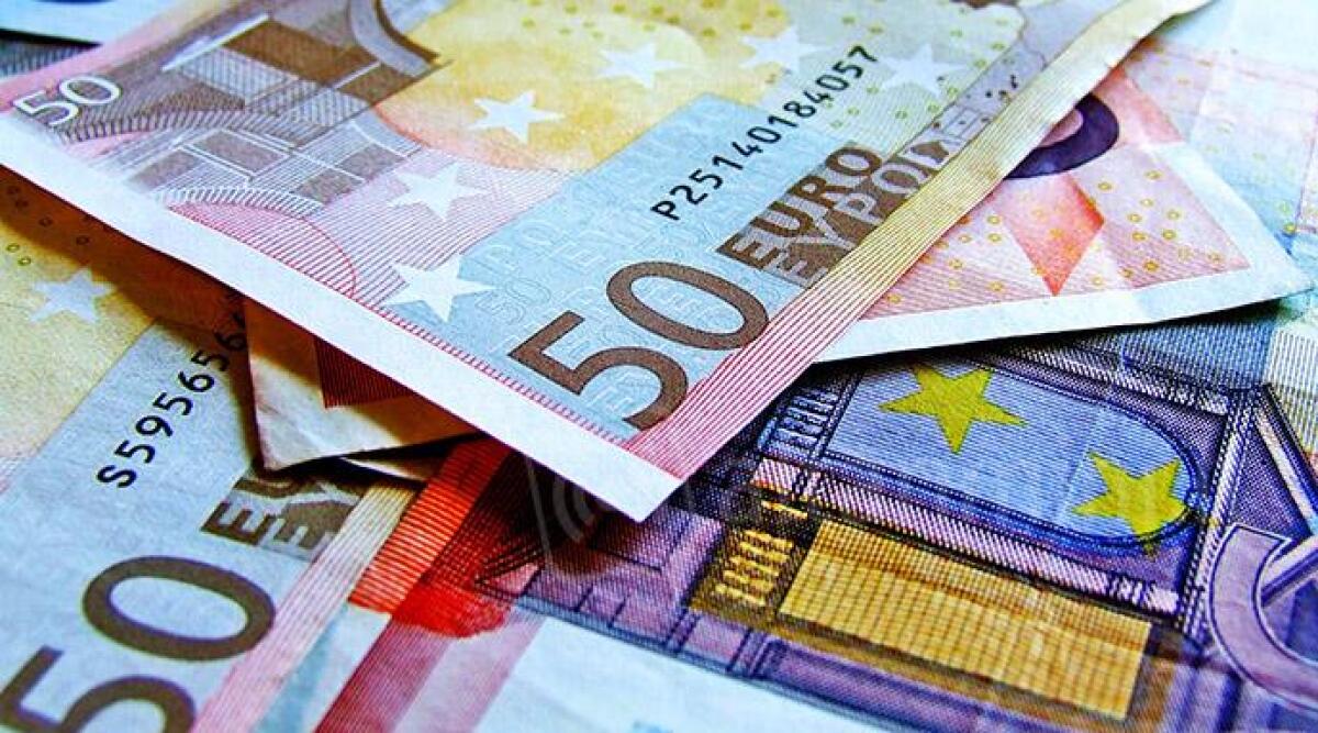 Rimini, prosciolto il cassiere 30enne che si intasc&ograve; mezzo milione dalla banca - Foto di repertorio
