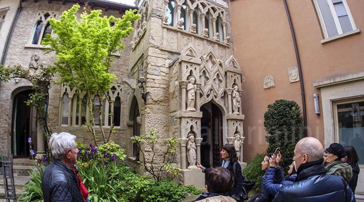 Rimini, Pasqua tra arte e cultura: boom di presenze nei musei e per le visite ai tesori della città - Visite alla cappella Petrangolini
