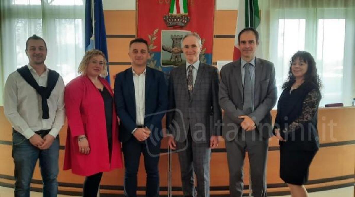 Frontalieri, Comites in visita al Comune di Misano Adriatico - Un momento dell'incontro