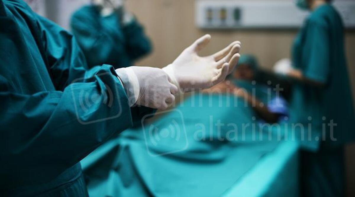 Denuncia contro ospedale e medici: protesi sbagliata e operazione annullata, paziente chiede giustizia - Archivio