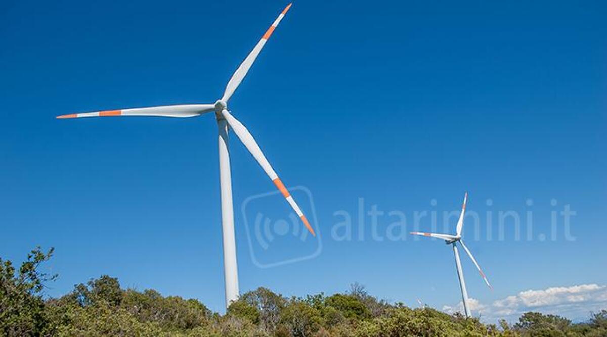Nuovo progetto eolico sull'Appennino Tosco Romagnolo: il grido d'allarme dei comitati per l'ambiente - Turbine eoliche