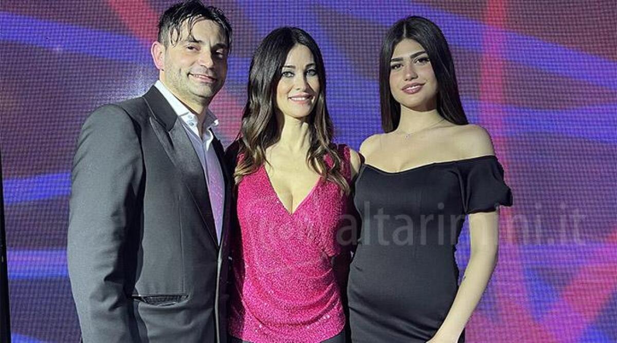 A Rimini prima tappa di Miss Reginetta d'Italia, madrina Manuela Arcuri - Da sinistra: Alessio Forgetta