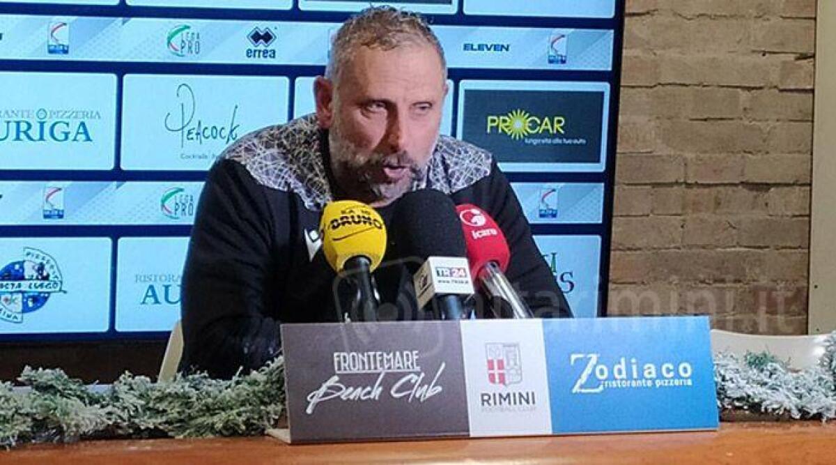Calcio C, giovedì Rimini-Fiorenzuola. Gaburro: 'Dobbiamo sfruttare questa occasione' - Marco Gaburro in sala stampa