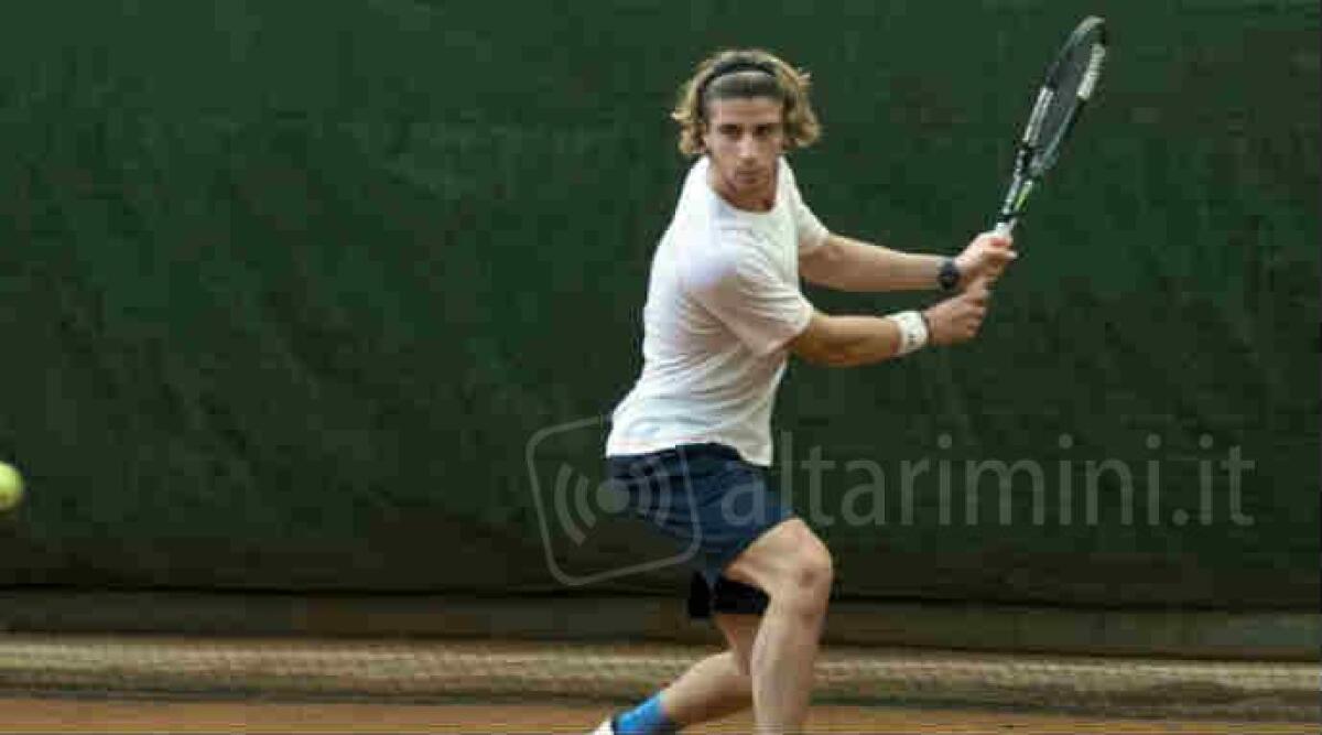 Tennis, Open di Primavera: avanzano Alessandro Canini ed Edoardo Pompei - Alessandro Canini in azione