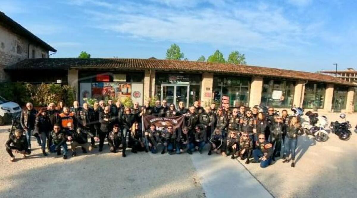 Cinquanta &lsquo;harleysti&rsquo; sbarcano a Riccione, tappa di un viaggio sulle strade del &lsquo;Bel Paese&rsquo; - Il raduno dei motociclisti