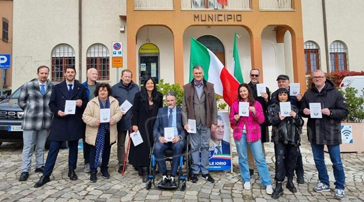 Elezioni Gemmano: centrodestra candida il Vice Brigadiere dei Carabinieri Michele Iorio - Il candidato sindaco Iorio e la sua squadra