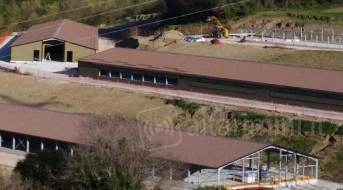 Polo avicolo a Maiolo: preoccupazione per aumento del consumo di suolo agricolo - L’allevamento di Maiolo