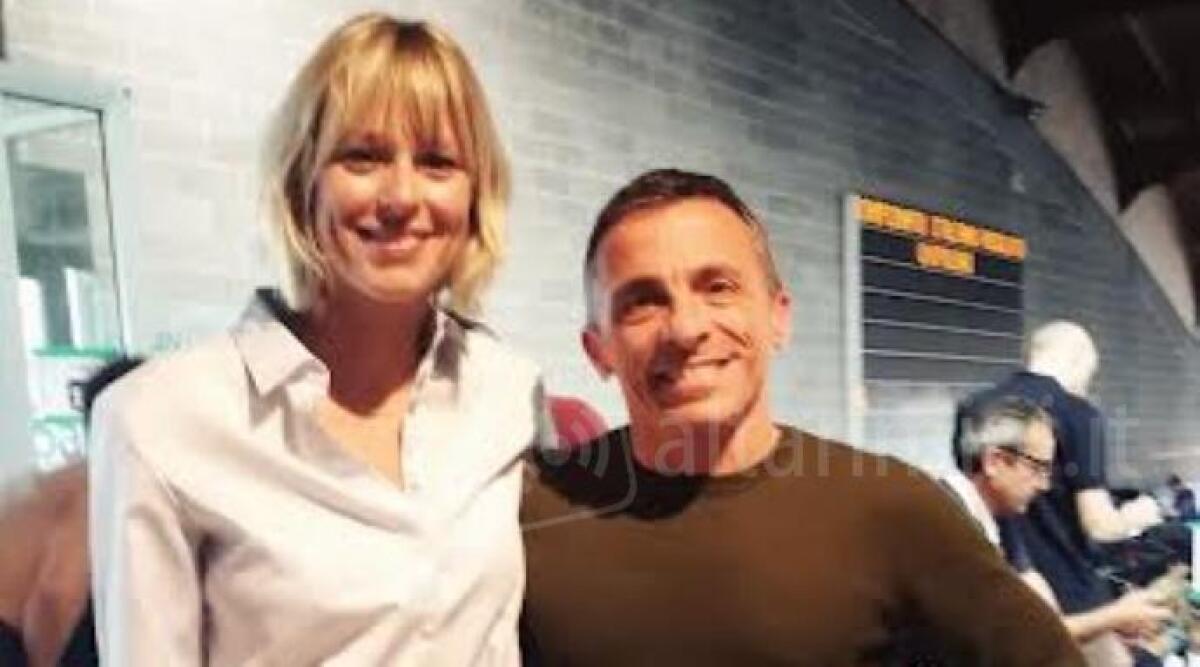 Allo Stadio del Nuoto ai campionati italiani assoluti Federica Pellegrini sostiene i suoi eredi - Federica Pellegrini con il presidente della polisportiva Michele Nitti