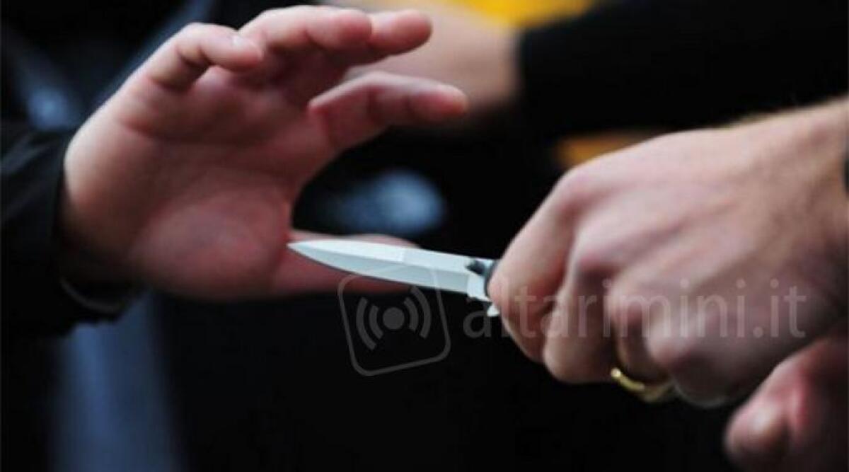 Studente minacciato col coltello e rapinato di 20 euro in zona Cantinette a Rimini - Foto di repertorio