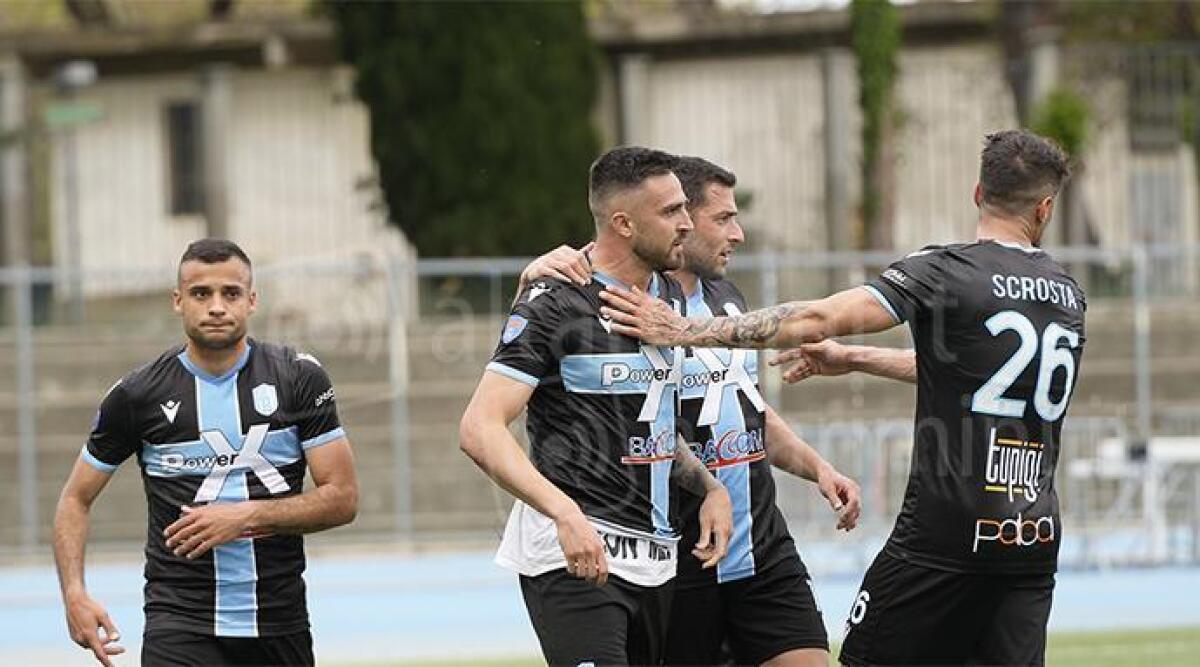 Calcio D: Riccione raggiunto al 91', con il Forl&igrave; &egrave; 2-2 - 