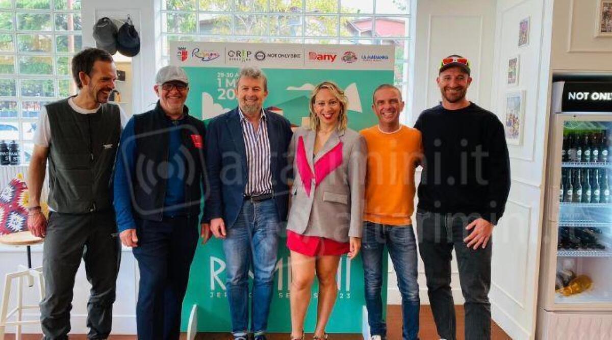 Gravel, oltre 200 ciclisti &lsquo;estremi&rsquo; per la tappa riminese delle Jeroboam Series - La presentazione dell'iniziativa