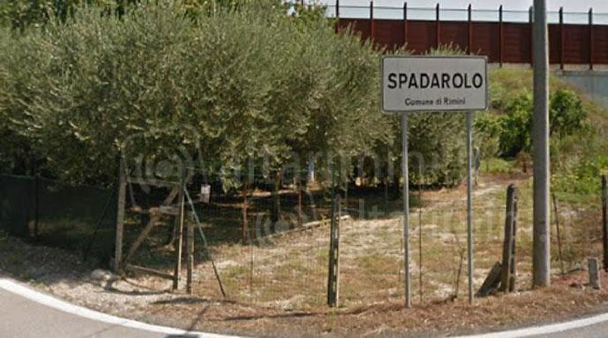 Vandali, degrado e traffici sospetti, rabbia dei residenti di Spadarolo: &quot;Segnalazioni mai accolte&quot; - Spadarolo