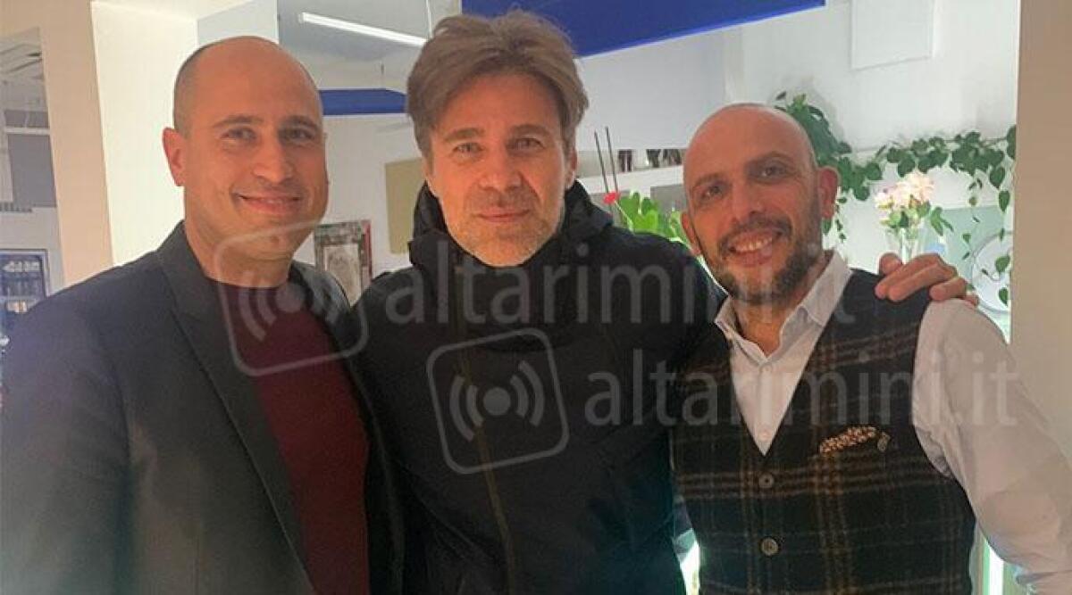 L'attore Fabio Fulco ospite del ristorante Bell'Aria, a fargli compagnia il sindaco Giorgetti - Fulco con il sindaco Giorgetti